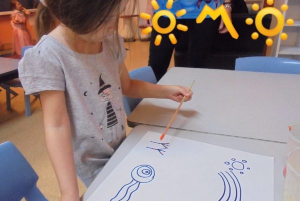 Creating a Dreamtime story at Bright Kids Early Learning in Nerang