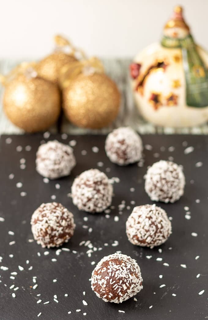 CHRISTMAS CHEER BALLS